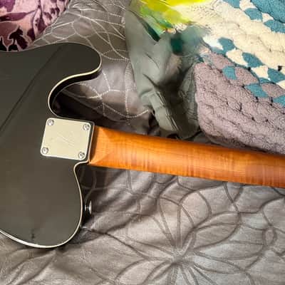 Fondue Frankin-Tele 2025 - Black w/white binding image 3