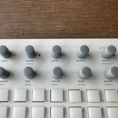 Torso Electronics T-1 Sequencer White w/Case & Original Box! image 5