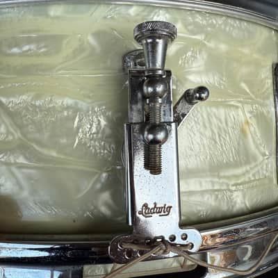Vintage 60's Ludwig 5x14" Pioneer 6-Lug Snare Drum in White Marine Pearl (Rm4) image 6
