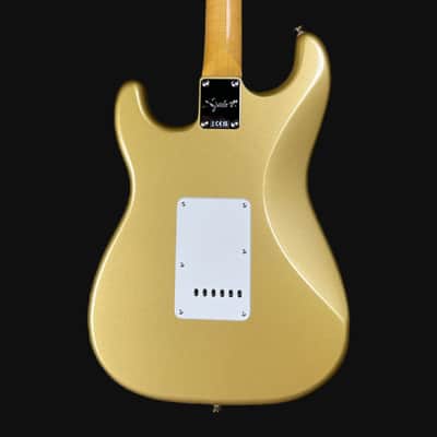 Squier Limited Edition FSR Squier Classic Vibe 60s Strat Electric Guitar in Aztec Gold image 5