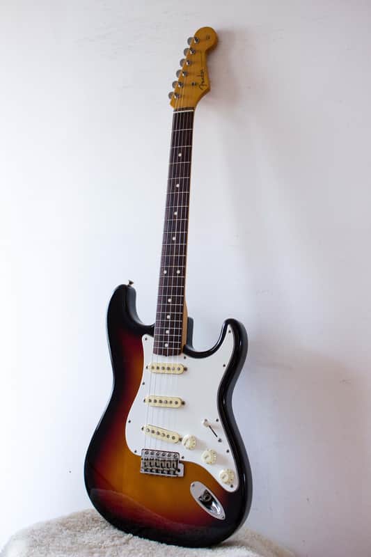 Fender Japan '62 Reissue Stratocaster ST62-53 Sunburst 1993 | Reverb
