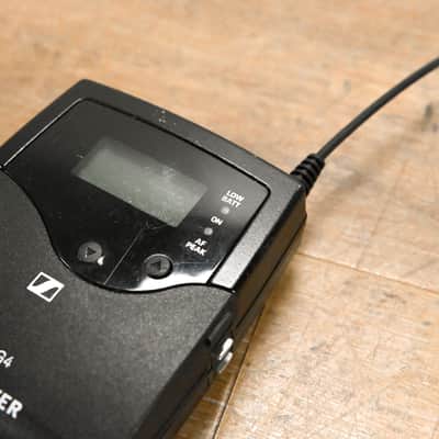 Sennheiser SK 300 G4 Wireless Bodypack Transmitter - 558-608 MHz CG012KY image 4