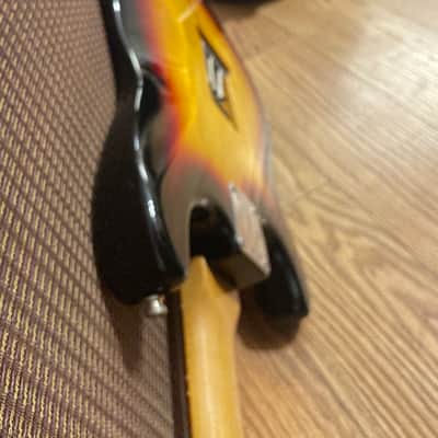Fender Classic Series '60s Stratocaster with Texas Special Pickups 1999 - 2018 - 3-Color Sunburst image 5