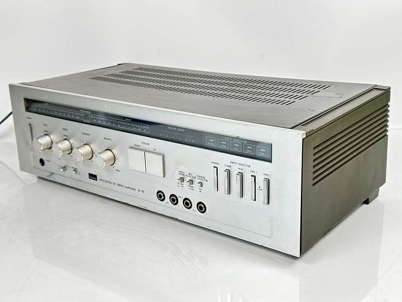 Sansui A-9 Integrated DC Servo Stereo Amplifier - 65 watt