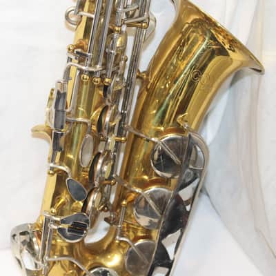 Conn 20M Alto Saxophone w/Case - Brass image 10