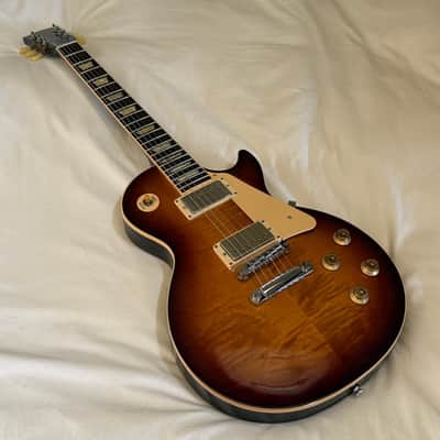 2012 Gibson Les Paul Standard - Desert Burst - Free Pro Setup image 14