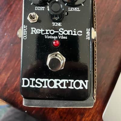 The Retro-Sonic Vintage Vibes Distortion image 1