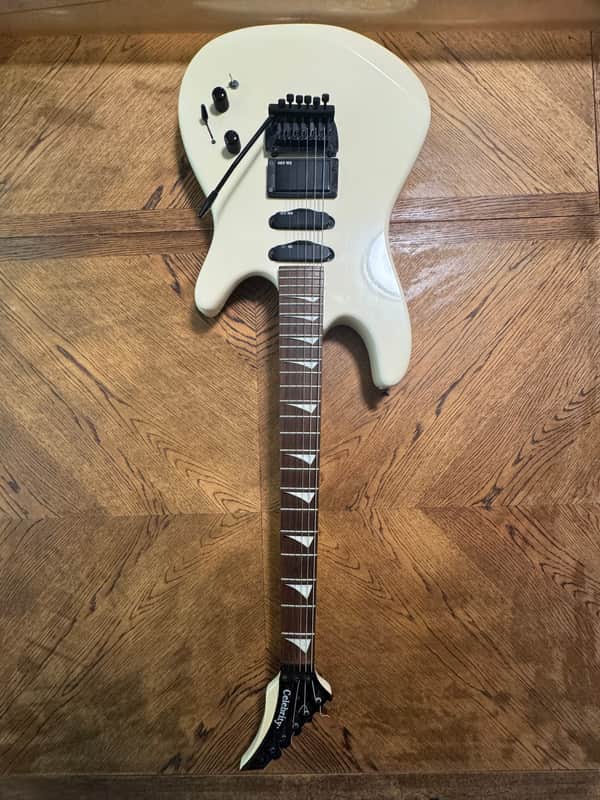 GC-3-6 Ovation 1980 - Rare Vintage 1980s Celebrity by Ovation GC-3-6 Electric Guitar White