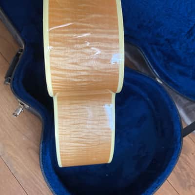 Gibson J-200 Elvis Presley Limited Edition signed by Scotty Moore image 8