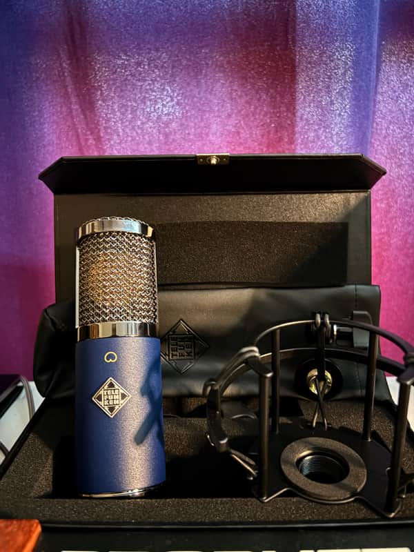 Telefunken TF11 Large Diaphragm Cardioid Condenser Microphone