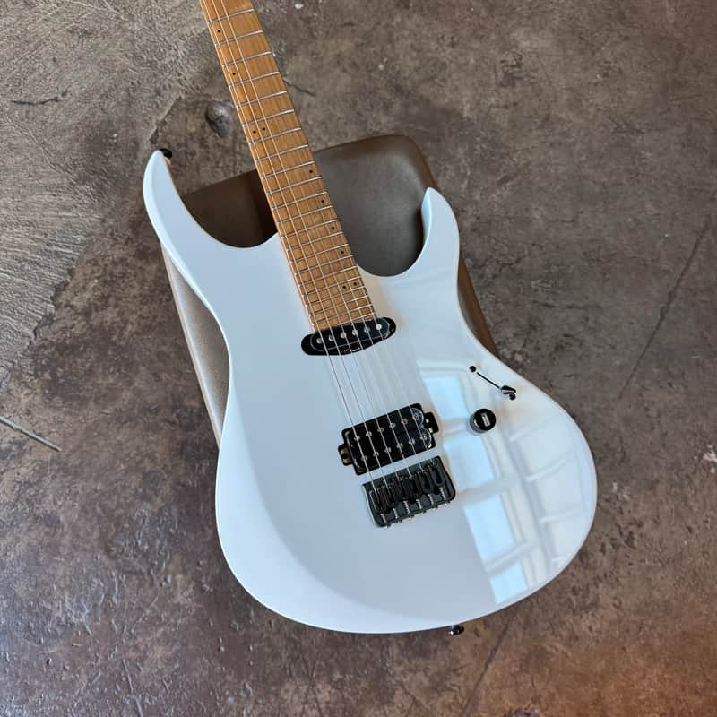Balaguer Diablo Retro 27-Fret - Select Series - Gloss Solid White (Hardtail) image 1