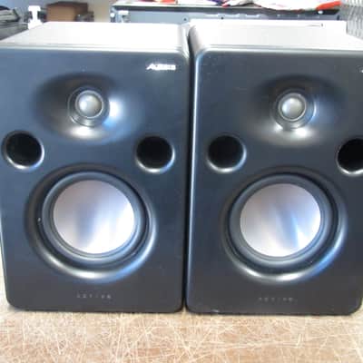 Alesis M1 Active MKIII 5" Active Studio Monitor (Pair) 2010s - Black image 1