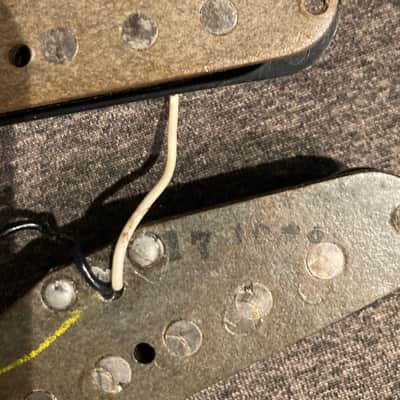 Fender Single Coil Pick-Up Set 1977 - Black - Gray bottom image 3