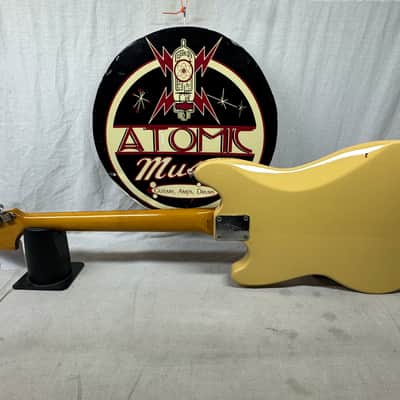 Fender Mustang Guitar with Case - MIJ Made In Japan 1993 - 1994 image 8