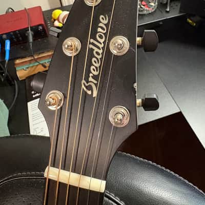 Breedlove Concert Myrtlewood Gloss Natural Concert Myrtlewood image 9