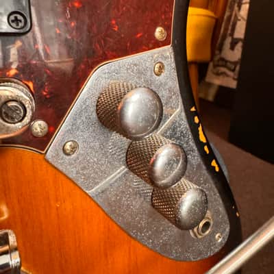 Fender Fender Jaguar Kurt Cobain Road Worn 2013 - Sunburst image 8