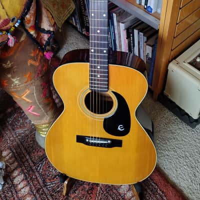 Epiphone FT-120 1976 - 1979 Lincolnwood label image 1