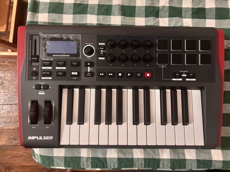 Novation Impulse 25 MIDI Keyboard Controller