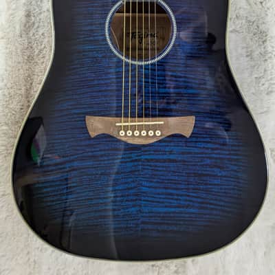 Tagima Model TW30AEQ Dreadnought Cutaway Electric/Acoustic guitar -B stock image 2