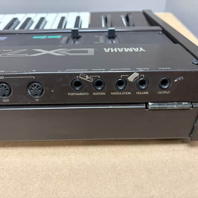 Yamaha DX7 Programmable Algorithm Synthesizer 1983 - 1987 - Black image 14