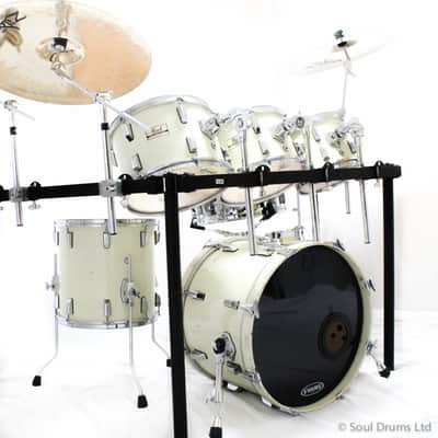 Pearl World Series Drum Set image 2