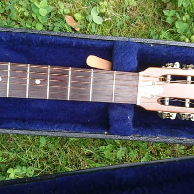 Dobro Model 33H 1978 - Metal image 3
