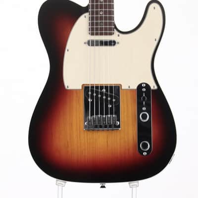 Fender American Deluxe Telecaster with SCN Pickups and S-1 Switch, 3-Color Sunburst [DZ5152345] (08/17) image 1