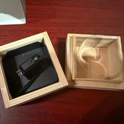 Sumiko Amethyst Cartridge with Diamond Stylus Black image 5