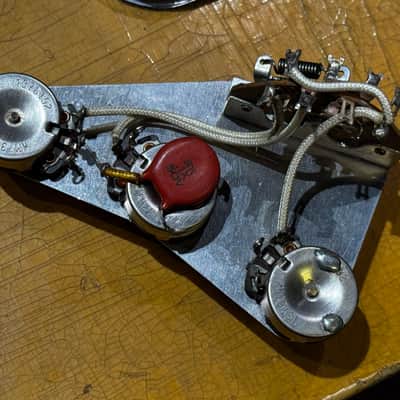 1961 1962 1963 CTS Crater Bottom Back 250k pots potentiometers audio taper split shaft .1 50v capacitor Centralab CRL 1454 1452 image 5