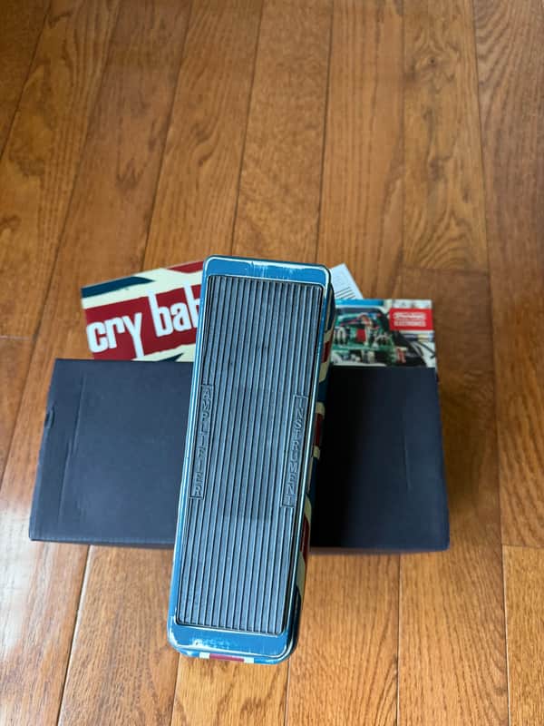 Dunlop BR95 British Invasion Cry Baby Wah