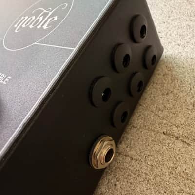 Noble Dual Vacuum Tube Preamp / DI 2013 - 2021 - Black image 6
