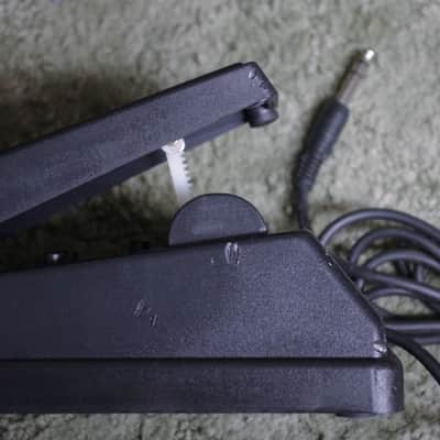 Used keyboard volume pedal - Italy image 5