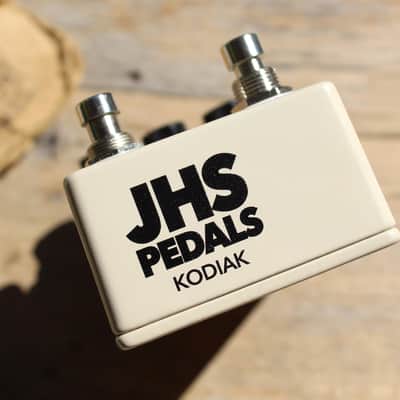 JHS "Kodiak" (Tremolo) image 4