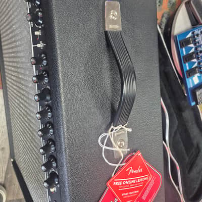 Fender Champion 100 2-Channel 100-Watt 2x12" Solid State Guitar Combo 2013 - 2024 - Black image 3