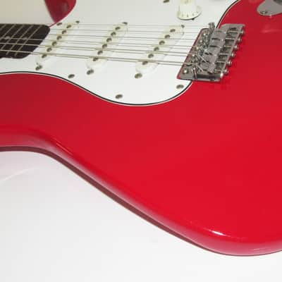 VERY RARE 1992 FENDER STRATOCASTER MADE IN KOREA COMPLETE WITH CASE & PAPERWORK MUST SEE image 5