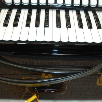 Philharmonic Piano Accordion, Black w/ Case & Straps image 13