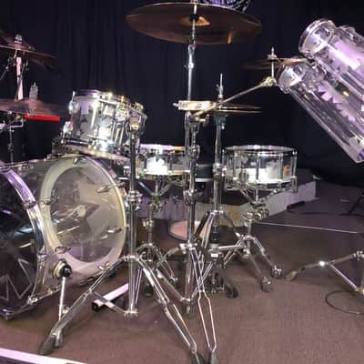 Pearl/Sabian Chad Smith's Red Hot Chili Peppers, World Tour, Complete 10-Piece Drum Set with Cymbals 2011 - Clear image 9
