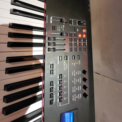 Yamaha S70 XS weighted 76 note keyboard/Synth with Motif XS Engine image 15