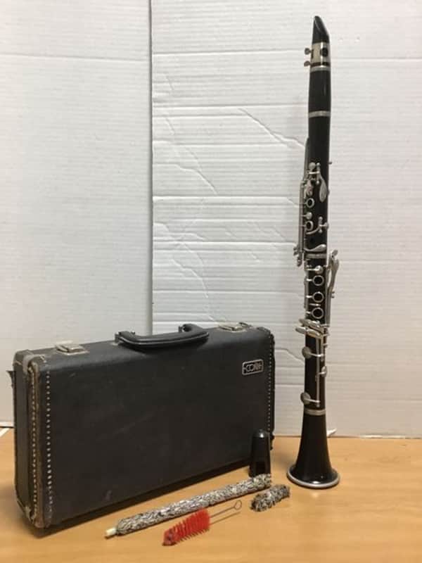 Noblet Normandy 7 Wood Intermediate-level clarinet, France, complete image 1