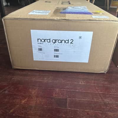 Nord Grand 2 Hammer Action 88-Key Digital Piano w/ Case and Pedals