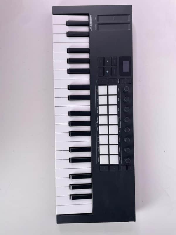 Novation Launchkey 37 [MK4] 2024 image 1