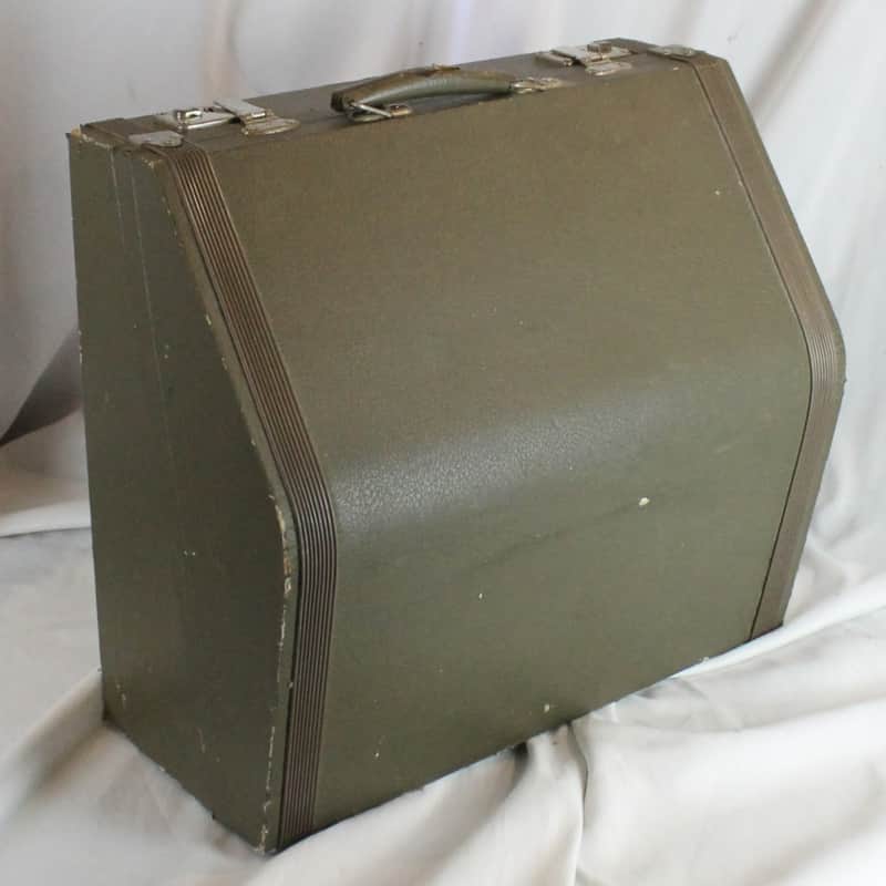 Split Pea Hohner Hard Case for Accordion 18" x 16.25" x 8.50" (45.75cm x 41.25cm x 21.50cm) image 1