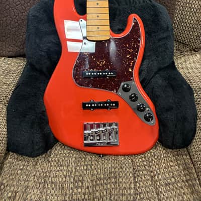 Fender Jazz Bass Player Plus Series 2021 - Fiesta Red image 1