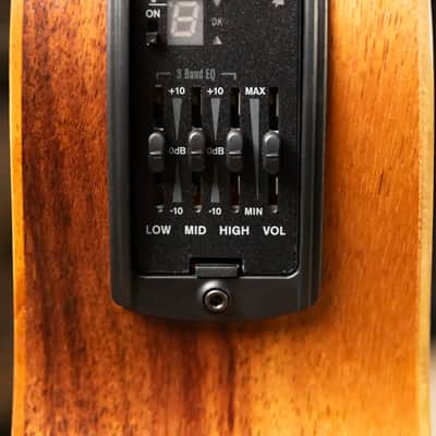 Taylor GS Mini-e Koa Left-Handed Acoustic/Electric Guitar with Gig Bag image 12