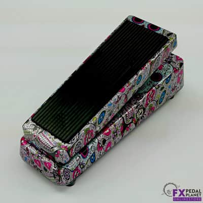Flattley Guitar Pedals The Wah 2023 - Sugar Skulls image 4
