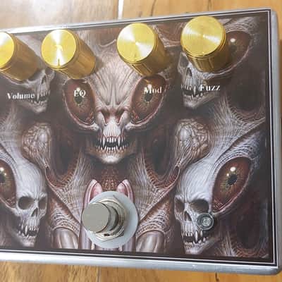 Alien Abduction Fuzz  Guitar Pedal- custom image 2