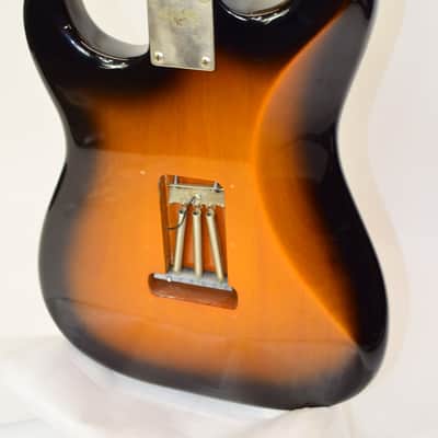 2009 Squier Classic Vibe Stratocaster '50s Electric Guitar, Maple Fingerboard, 2-Color Sunburst image 10
