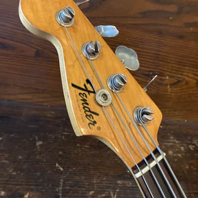 Fender Precision bass left-handed 1975 - Sunburst image 10