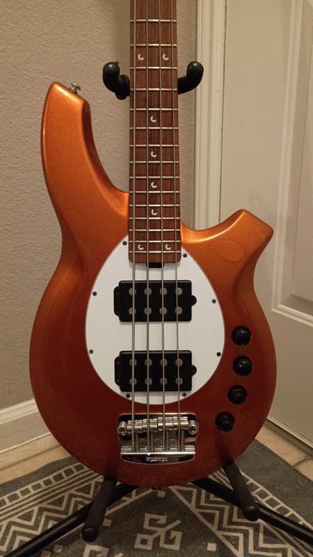 Ernie Ball Music Man Bongo 4 HH