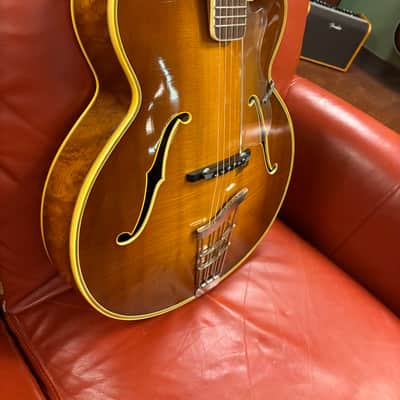 1955 Hofner Committee Brunette image 2